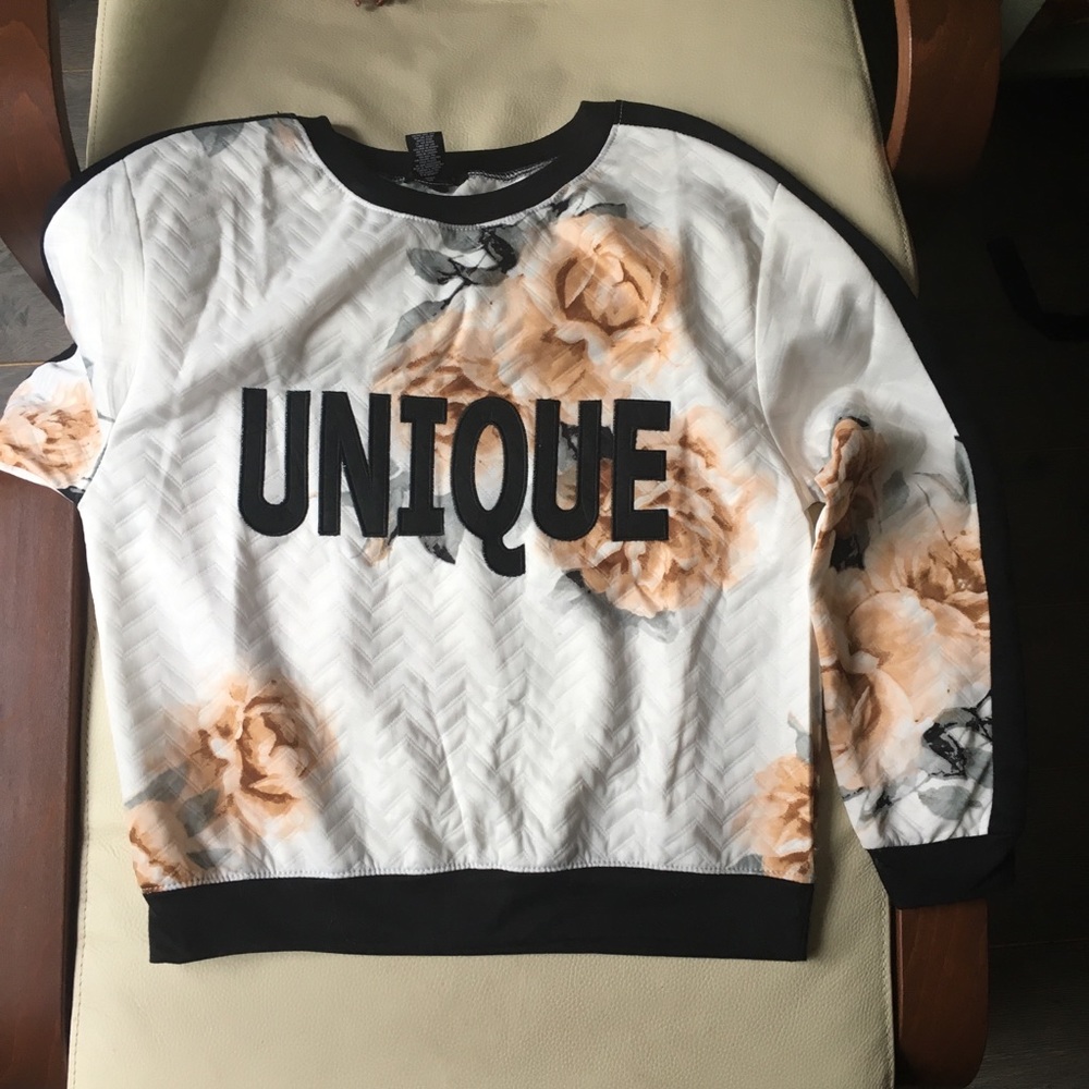 Sweatshirt - Picture 2 of 5